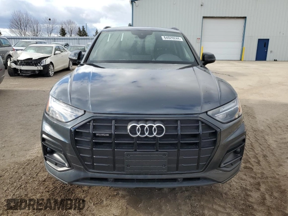 2024 Audi Q5 Komfort with VIN WA1AAAFY4R2109142, listed as a Copart auction lot 84029244 with 28 mi miles and Non Repairable. Bid and sale history available at carsss.com. Image 5.