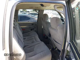 2005 Chevrolet Suburban LT z VIN 3GNEC16Z25G158651, wystawiony jako IAAI lot #42013616 z przebiegiem 221 755 mil mil oraz . Historia ofert i sprzedaży dostępna na DreamBid. Obrazek 8.