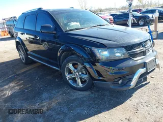 2016 Dodge Journey Crossroad z VIN 3C4PDCGB9GT185710, wystawiony jako IAAI lot #40822890 z przebiegiem 117 014 mil mil oraz . Historia ofert i sprzedaży dostępna na DreamBid. Obrazek 1.