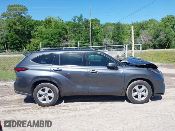 2021 Toyota Highlander L with VIN 5TDZZRAH3MS034975, listed as a IAAI auction lot 39170135 with 86,052 mi miles and . Bid and sale history available at DreamBid. Image 13.