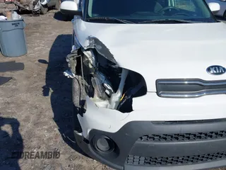 2019 Kia Soul with VIN KNDJN2A23K7634530, listed as a IAAI auction lot 41732677 with 96,586 mi miles. Bid and sale history available at carsss.com. Image 6.