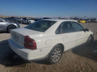 2002 Volvo S80 z VIN YV1TS91D521261855, wystawiony jako Copart lot #41885225 z przebiegiem 81 920 mil mil oraz Szkoda całkowita • Salvage title. Historia ofert i sprzedaży dostępna na DreamBid. Obrazek 3.