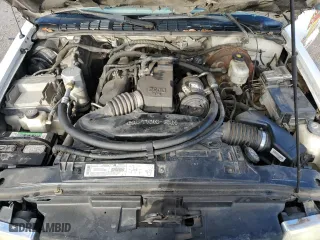2003 Chevrolet S-10 with VIN 1GCCS19H538155218, listed as a Copart auction lot 41485795 with 247,331 mi miles and Salvage Title. Bid and sale history available at carsss.com. Image 12.