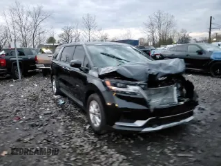 2023 Kia Carnival LX with VIN KNDNB4H32P6290920, listed as a Copart auction lot 82141794 with 28,597 mi miles and Salvage Title. Bid and sale history available at carsss.com. Image 11.