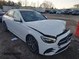 2021 Mercedes-Benz E 350 z VIN W1KZF8DB2MA918984, wystawiony jako IAAI lot #41755143 z przebiegiem 69 668 mil mil oraz . Historia ofert i sprzedaży dostępna na DreamBid. Obrazek 1.