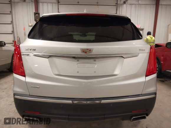 2017 Cadillac XT5 Premium Luxury AWD with VIN 1GYKNERS1HZ282954, listed as a IAAI auction lot 41217097 with 63,154 mi miles. Bid and sale history available at carsss.com. Image 17.