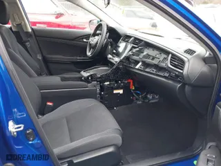 2019 Honda Insight EX with VIN 19XZE4F54KE025545, listed as a IAAI auction lot 41506580 with 19,884 mi miles. Bid and sale history available at carsss.com. Image 5.