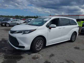 2024 Toyota Sienna LE with VIN 5TDKRKEC3RS193834, listed as a IAAI auction lot 41661835 with 15,617 mi miles. Bid and sale history available at carsss.com. Image 17.