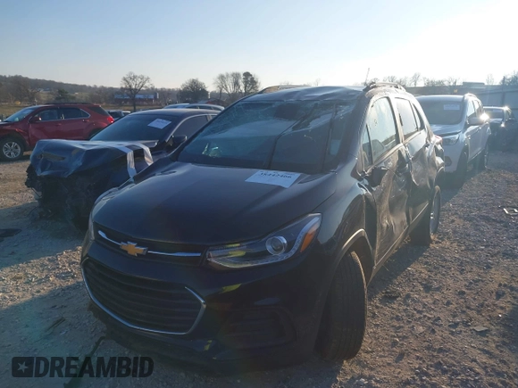 2021 Chevrolet Trax LT with VIN KL7CJPSB2MB321465, listed as a IAAI auction lot 38442466 with 1 mi miles. Bid and sale history available at carsss.com. Image 6.