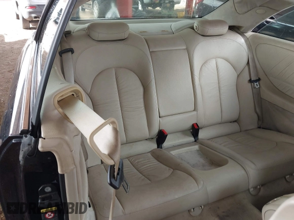 2008 Mercedes-Benz CLK 350 with VIN WDBTJ56H18F247202, listed as a IAAI auction lot 41709918 with 110,955 mi miles and . Bid and sale history available at carsss.com. Image 8.