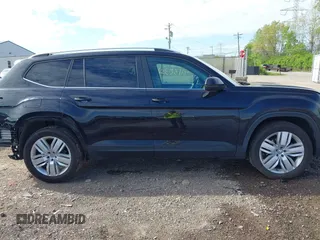 2019 Volkswagen Atlas SE with VIN 1V2UR2CA3KC613611, listed as a IAAI auction lot 42135382 with 62,514 mi miles and . Bid and sale history available at DreamBid. Image 14.