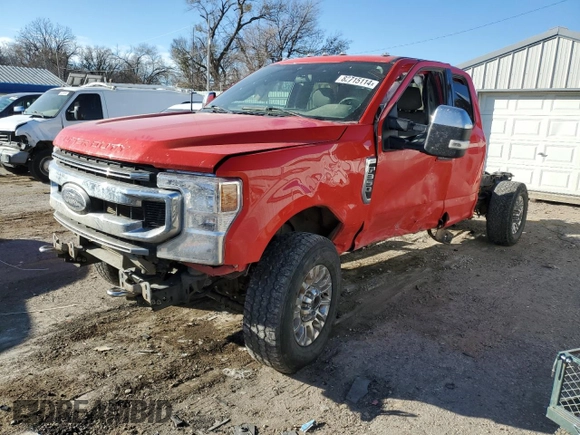 2021 Ford F-350 с VIN 1FT8X3BN5MEE14036, выставлен на аукционе Copart как лот 82715114 с пробегом 53 322 миль миль и Списание • Salvage title. История ставок и продаж доступна на DreamBid. Изображение 1.