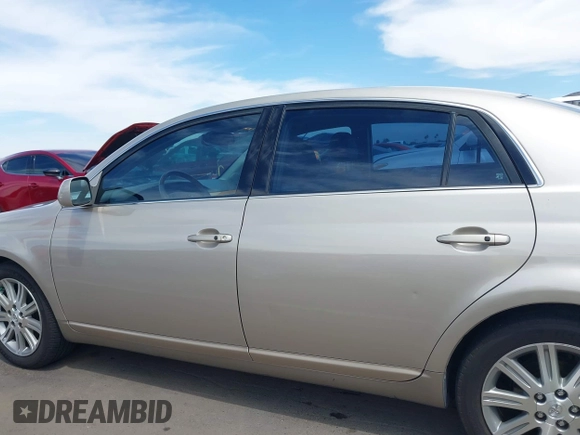 2005 Toyota Avalon XL with VIN 4T1BK36B65U002604, listed as a IAAI auction lot 42085542 with 199,151 mi miles and . Bid and sale history available at DreamBid. Image 14.