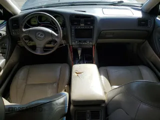 2002 Lexus GS 300 z VIN JT8BD69SX20157525, wystawiony jako Copart lot #57838795 z przebiegiem 231 036 mil mil oraz Szkody całkowita. Historia ofert i sprzedaży dostępna na DreamBid. Obrazek 8.