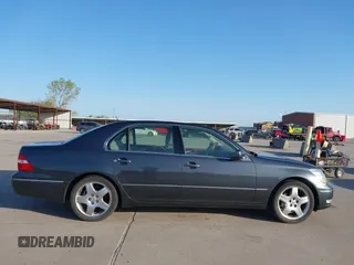 2005 Lexus LS 430 with VIN JTHBN36F155026302, listed as a IAAI auction lot 41974790 with 157,902 mi miles. Bid and sale history available at carsss.com. Image 13.