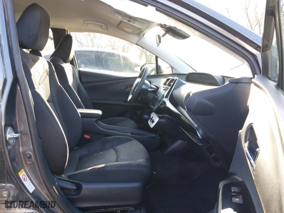 2017 Toyota Prius Two with VIN JTDKBRFU0H3040476, listed as a IAAI auction lot 41863797 with 51,045 mi miles. Bid and sale history available at carsss.com. Image 5.