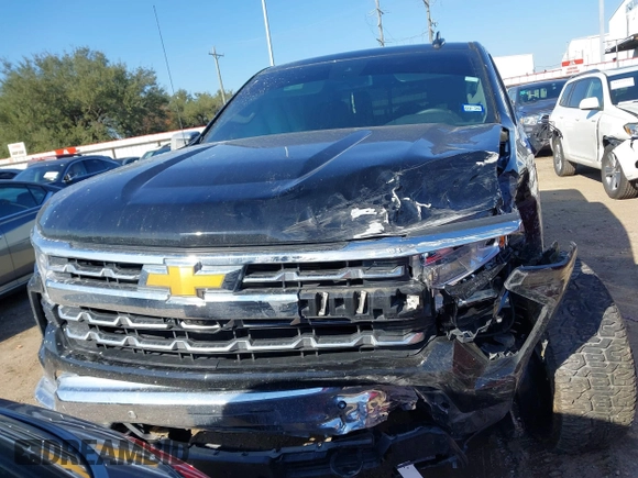 2024 Chevrolet Silverado 1500 LTZ with VIN 2GCUDGED1R1146211, listed as a IAAI auction lot 41146831 with 14,279 mi miles and . Bid and sale history available at DreamBid. Image 12.