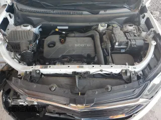 2018 Chevrolet Equinox LT z VIN 2GNAXJEV4J6350418, wystawiony jako Copart lot #56995065 z przebiegiem 49 600 mil mil oraz Szkoda całkowita • Salvage title. Historia ofert i sprzedaży dostępna na DreamBid. Obrazek 12.