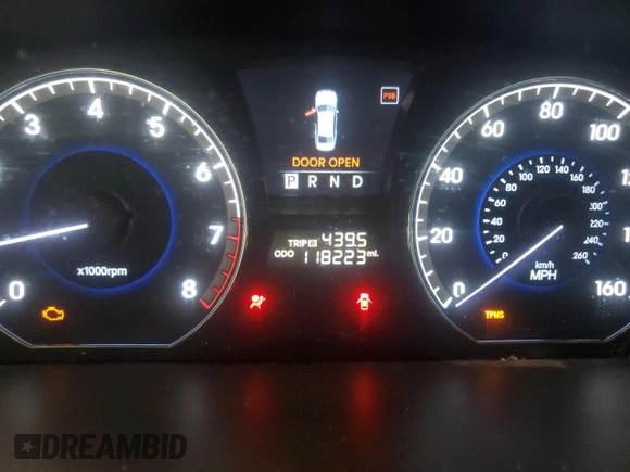 2012 Hyundai Equus Signature with VIN KMHGH4JH2CU045727, listed as a Copart auction lot 60744895 with 118,223 mi miles and Clean title. Bid and sale history available at DreamBid. Image 10.