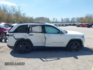 2024 Jeep Grand Cherokee Limited with VIN 1C4RJHBG5R8600766, listed as a IAAI auction lot 42110938 with 13,188 mi miles and . Bid and sale history available at DreamBid. Image 13.