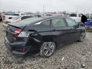 2018 Honda Clarity Plug-In Hybrid Touring with VIN JHMZC5F36JC013265, listed as a Copart auction lot 82575623 with 100,748 mi miles. Bid and sale history available at carsss.com. Image 3.
