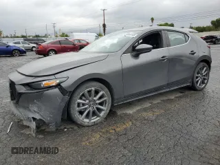 2021 Mazda 3 Select z VIN JM1BPAKL7M1319641, wystawiony jako Copart lot #53865195 z przebiegiem 37 891 mil mil oraz Szkoda całkowita • Salvage title. Historia ofert i sprzedaży dostępna na DreamBid. Obrazek 1.