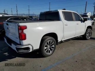 2021 Chevrolet Silverado 1500 RST with VIN 3GCUYEEL1MG364522, listed as a Copart auction lot 82007534 with 52,010 mi miles and Salvage Title. Bid and sale history available at carsss.com. Image 3.