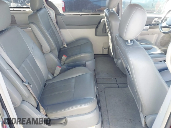 2008 Chrysler Town & Country Touring with VIN 2A8HR54P48R832030, listed as a IAAI auction lot 42196711 with 216,742 mi miles and . Bid and sale history available at carsss.com. Image 8.