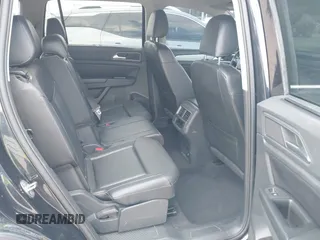 2018 Volkswagen Atlas SE z VIN 1V2KR2CA0JC575146, wystawiony jako IAAI lot #42607627 z przebiegiem 104 521 mil mil oraz . Historia ofert i sprzedaży dostępna na DreamBid. Obrazek 8.