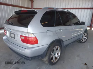 2002 BMW X5 4.4i with VIN 5UXFB33522LH38995, listed as a IAAI auction lot 41942776 with 1 mi miles. Bid and sale history available at carsss.com. Image 4.