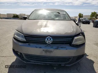 2012 Volkswagen Jetta SE with VIN 3VWDP7AJ7CM427445, listed as a Copart auction lot 63610155 with 161,939 mi miles and Salvage title. Bid and sale history available at DreamBid. Image 5.