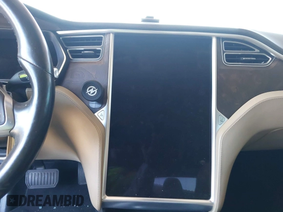 2016 Tesla Model S 90D with VIN 5YJSA1E22GF149639, listed as a IAAI auction lot 42583167 with Not provided miles and . Bid and sale history available at DreamBid. Image 18.