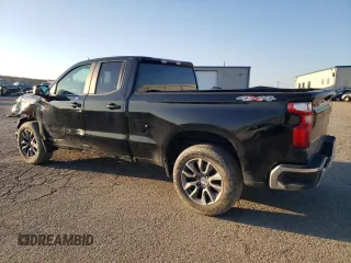 2020 Chevrolet Silverado 1500 LT with VIN 1GCRYDED3LZ135203, listed as a Copart auction lot 48203185 with 50,589 mi miles and Salvage Title. Bid and sale history available at carsss.com. Image 2.