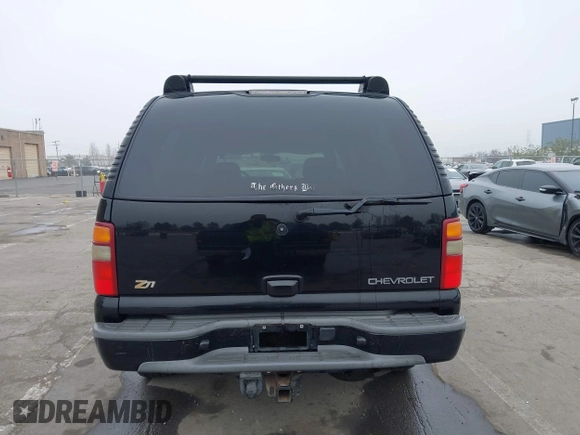2002 Chevrolet Suburban Z71 with VIN 3GNFK16T12G354322, listed as a IAAI auction lot 41646865 with 229,700 mi miles. Bid and sale history available at carsss.com. Image 16.