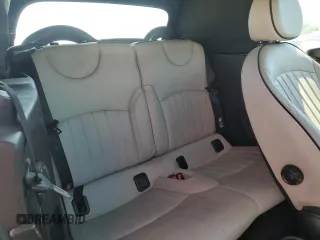 2011 MINI Convertible S с VIN WMWZP3C59BT249133, выставлен на аукционе Copart как лот 56402615 с пробегом 103 809 миль миль и Списание • Salvage title. История ставок и продаж доступна на DreamBid. Изображение 10.