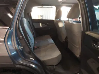 2015 Honda CR-V EX with VIN 3CZRM3H57FG706605, listed as a IAAI auction lot 41233942 with 112,842 mi miles. Bid and sale history available at carsss.com. Image 8.