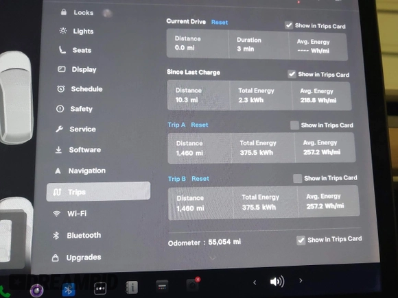 2019 Tesla Model 3 Mid Range z VIN 5YJ3E1EA5KF317542, wystawiony jako IAAI lot #42050461 z przebiegiem 55 054 mil mil oraz . Historia ofert i sprzedaży dostępna na DreamBid. Obrazek 7.