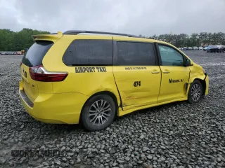 2020 Toyota Sienna XLE Auto Access Seat with VIN 5TDYZ3DC4LS025001, listed as a Copart auction lot 58201225 with 120,395 mi miles and Salvage title. Bid and sale history available at DreamBid. Image 3.