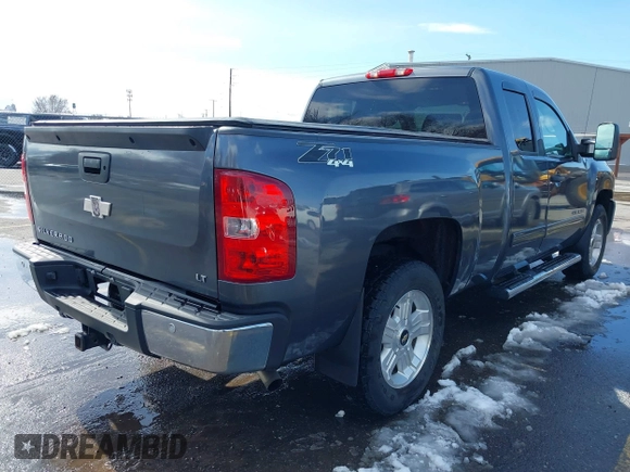 2013 Chevrolet Silverado 1500 LT with VIN 1GCRKSE75DZ364886, listed as a IAAI auction lot 41702368 with 69,351 mi miles and . Bid and sale history available at DreamBid. Image 4.