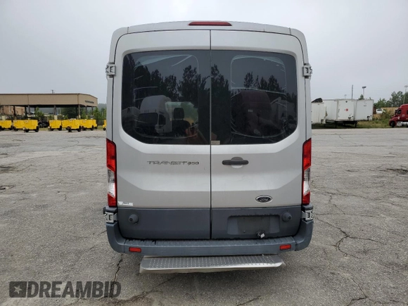 2015 Ford Transit XL с VIN 1FDZX2CM8FKA12905, выставлен на аукционе Copart как лот 60388264 с пробегом 81 527 миль миль и Чистый • Clean title. История ставок и продаж доступна на DreamBid. Изображение 6.
