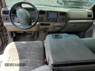 1999 Ford F-250 XL with VIN 1FTNX21F5XED47224, listed as a Copart auction lot 65229005 with 237,759 mi miles and Clean title. Bid and sale history available at DreamBid. Image 8.