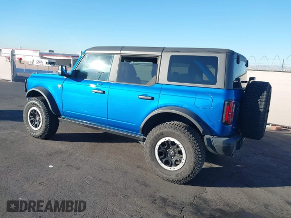 2022 Ford Bronco z VIN 1FMEE5DPXNLB37346, wystawiony jako IAAI lot #41346731 z przebiegiem 20 709 mil mil oraz . Historia ofert i sprzedaży dostępna na DreamBid. Obrazek 3.
