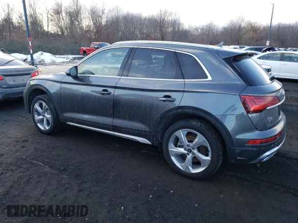 2024 Audi Q5 S line Premium Plus with VIN WA1EAAFYXR2138646, listed as a Copart auction lot 42294595 with 3,378 mi miles and Salvage Title. Bid and sale history available at carsss.com. Image 2.