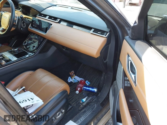 2019 Land Rover Range Rover Velar R-Dynamic SE with VIN SALYL2EVXKA799298, listed as a IAAI auction lot 41690682 with 113,540 mi miles and . Bid and sale history available at DreamBid. Image 5.