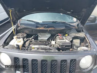 2014 Jeep Patriot Latitude z VIN 1C4NJPFA9ED763968, wystawiony jako IAAI lot #42395766 z przebiegiem 134 504 mil mil oraz . Historia ofert i sprzedaży dostępna na DreamBid. Obrazek 10.