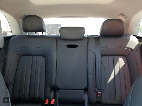 2019 Audi Q5 Premium with VIN WA1ANAFYXK2117563, listed as a Copart auction lot 61355445 with 49,209 mi miles and Salvage title. Bid and sale history available at DreamBid. Image 10.