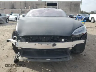 2021 Tesla Model S Long Range z VIN 5YJSA1E5XMF435213, wystawiony jako Copart lot #43395365 z przebiegiem Nie podano mil oraz Szkoda całkowita • Salvage title. Historia ofert i sprzedaży dostępna na DreamBid. Obrazek 5.