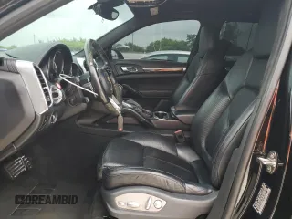 2016 Porsche Cayenne с VIN WP1AA2A20GLA11522, выставлен на аукционе Copart как лот 62493555 с пробегом 43 757 миль миль и Списание • Salvage title. История ставок и продаж доступна на DreamBid. Изображение 7.