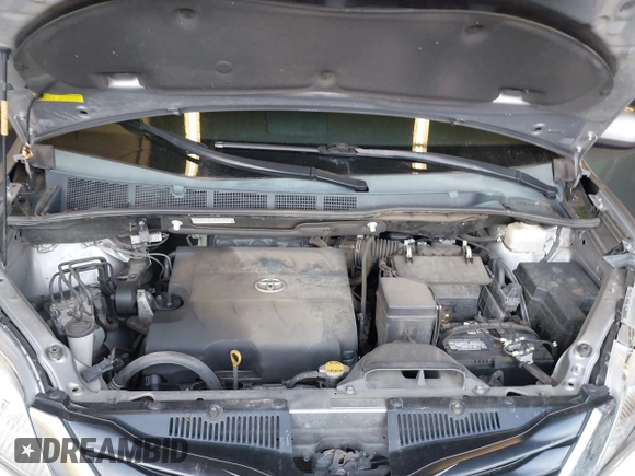 2012 Toyota Sienna LE AAS with VIN 5TDKK3DCXCS271299, listed as a IAAI auction lot 41376742 with 134,968 mi miles. Bid and sale history available at carsss.com. Image 10.