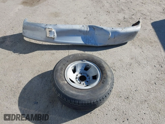 1994 Ford F-150 with VIN 1FTDF15Y8RLA07200, listed as a IAAI auction lot 41710849 with 1 mi miles. Bid and sale history available at carsss.com. Image 11.